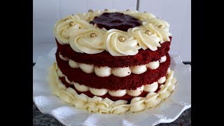 BOLO RED VELVET COM RECHEIO QUATRO LEITES E GELÉIA DE AMORA  BOLOS DE VITRINE [upl. by Studnia]