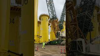 Loading Vertical Blade TP to Barge untuk Energy Angin di Lokasi Lepas PantaiOffshore safetyfirst [upl. by Roxanne543]