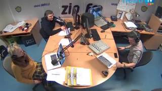 2014 02 26 Zip Fm Radistai skambutis Egidijui kuris bando atiduoti skola telefonu [upl. by Lebaron]