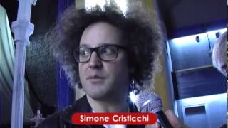 UMAGOBUIE HR SIMONE CRISTICCHI  APPLAUDITISSIMO IL SUO quotMAGAZZINO 18quot [upl. by Shea]