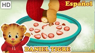 Daniel Tigre en Español  Cómo Hacer una Comida Saludable Para los Comedores Quisquillosos [upl. by Adlar]