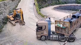 Rescue Operation 60Ton Truck Stuck in Treacherous Hairpin Turn！ [upl. by Namrehs558]