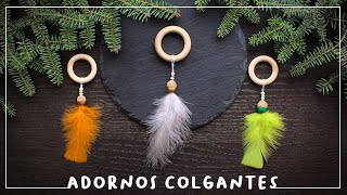 Cómo hacer ADORNOS NAVIDEÑOS para DECORAR el ÁRBOL con MADERA y PLUMAS [upl. by Kancler]