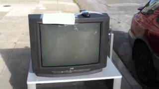 2000 JVC DSeries AV27D201 CRT Television Set on the Street [upl. by Pantia350]