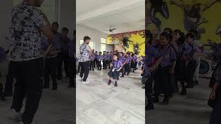 School Viral Dance Bindiya chamke 😍 dance youtubeshorts trending viraldance ytshorts shorts [upl. by Zirtaeb137]