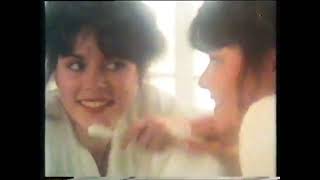 Macleans Toothpaste Commercial  Strong White Teeth 1982 Australia [upl. by Karlotta35]