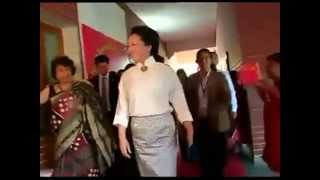 The First Lady of China Peng Liyuan visited Tagore International School in Delhi [upl. by Enaz]