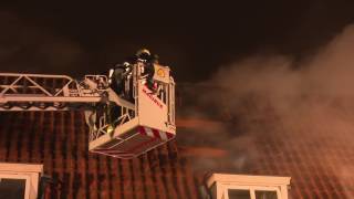 Brand in drie woningen in Heusden [upl. by Pessa363]