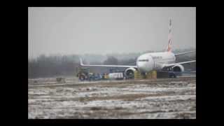 Katowice Airport Samolot Boeing wypadł z pasa [upl. by Edmon]