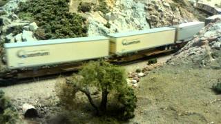 Santa Fe FP45 athearn model trains [upl. by Fira367]