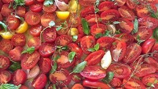 Recette TOMATES CONFITES MAISON 🍅 CONSERVER LES TOMATES dété 🍅 [upl. by Ahsenom]