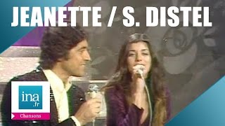 Jeanette et Sacha Distel quotPorque te vasquot  Archive INA [upl. by Anaujait]