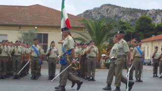 ONORI ALLA BANDIERA DI GUERRA DEL 151° REGGIMENTO FANTERIA SASSARI [upl. by Annalee104]