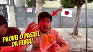 COMENDO PASTEL DE FEIRA PELA PRIMEIRA VEZ NO BRASIL [upl. by Aisekal]