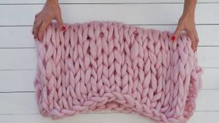 CHUNKY MERINO WOOL BLANKET IN 20MIN OR LESS [upl. by Eirelav]