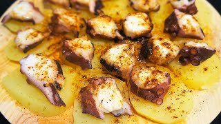 Pulpo a la gallega con patatas [upl. by Anirbys867]