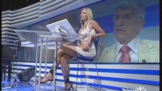 Federica Carlucci su Telenapoli 34 tette enormi [upl. by Ahsenid921]