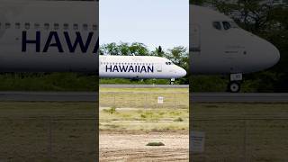 Hawaiian Airlines B717 taxiing in HNL Int’l Airport hawaiianairlines hnlairport aviation [upl. by Acilejna119]